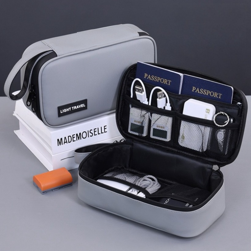 Travel Accessories Gadget - กระเป๋าเก็บอุปกรณ์ดิจิตอลแบบพกพา น้ำหนักเบา มีหลายช่อง สำหรับจัดเก็บอุปกรณ์อิเล็กทรอนิกส์ เหมาะสำหรับการเดินทาง ธุรกิจ