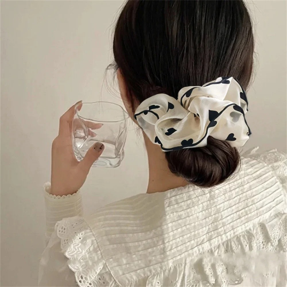 ยางมัดผมผ้าลายดอกไม้และลายจุดแ - Travel Accessories Kit บทวิจารณ์และราคา